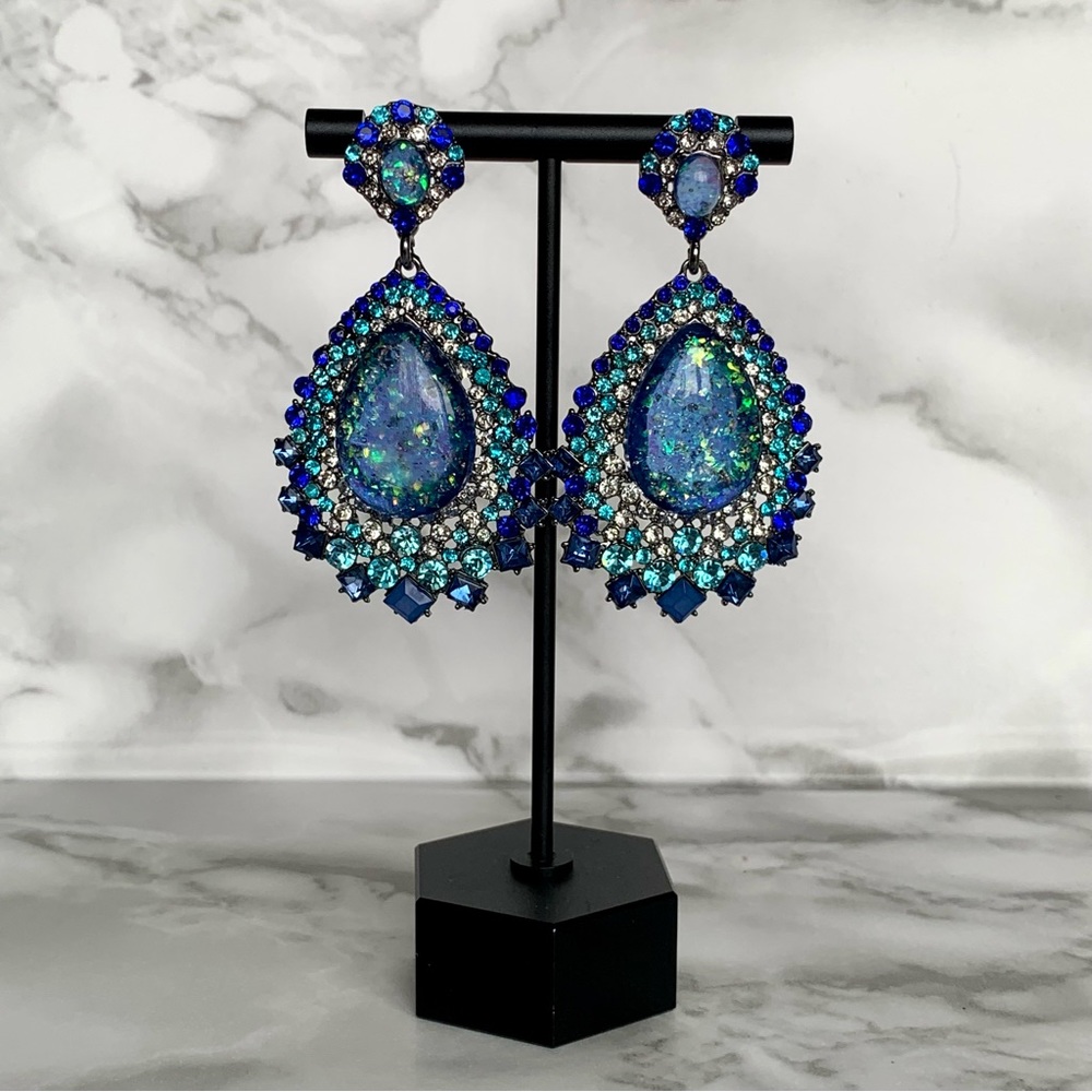 ◾️High-Quality Blue Rhinestone Dangle Earrings - Picture 3 of 6